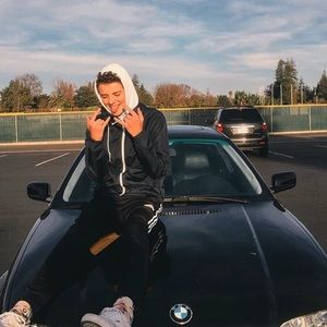 Meet your Posher, Cole